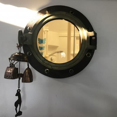 Hublot salle de douche